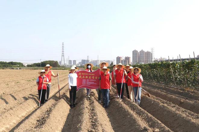 党建引领 夯基惠民 | 荔城区人民检察院开展“我在乡间有亩田”活动